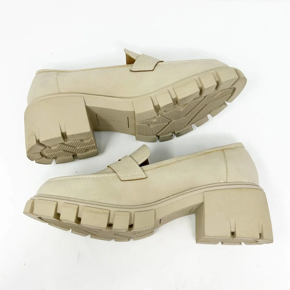 NEW Sincerely Jules Dylan Loafer Heels Tan Faux Leather Size 9.5
